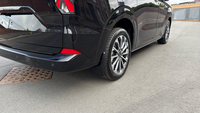 Ford Tourneo Custom 340 L1 Electric Rwd 160kW 65kWh H1 Titanium X 8 seater Auto